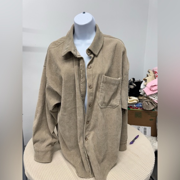 Wishlist Tan Ribbed shirt with Button Down Style - Picture 1 of 7